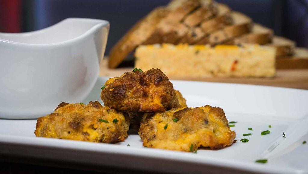 Kushy Tomato Soup & Gooey Grilled Cheese Croutons