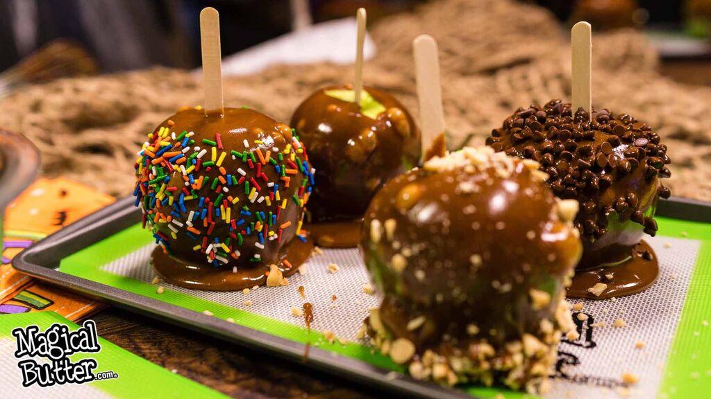 Creamy Caramel Apples