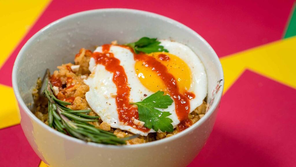 Savory Sriracha Oatmeal