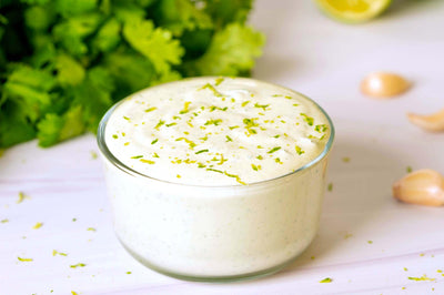 Crème fraîche à la coriandre et au citron vert (Crème aigre)